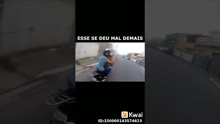 FOI FUGIR DA POLICIA E SE DEU MAL DEMAIS [ VIROU MEME ] VIDEO VIRAL VEJA NO QUE DEU [ PERSEGUICAO ]