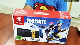 Unboxing Nintendo Switch Fortnite Special Edition.