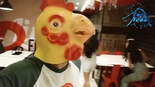 BOTEI A Mascara de Galo na Pizza Hut