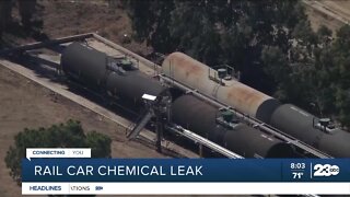 Chemical leak from rail tank car closes California freeway