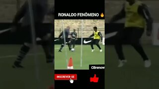 RONALDO FENÔMENO QUASE APOSENTADO E HUMILHANDO NO TREINO