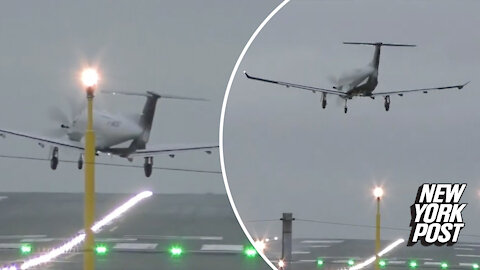 Strong winds toss airplane around like a Frisbee