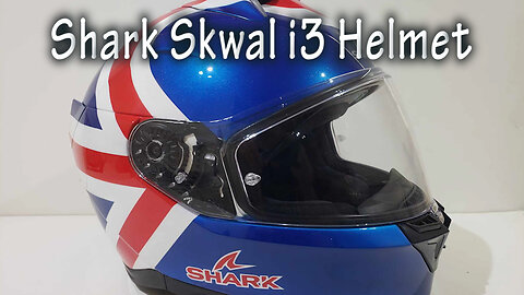 Oz on Two Wheels - Ep 2: "Shark Skwal i3 Helmet"
