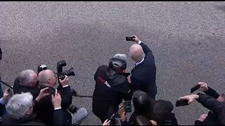 Reporter Turns Into Paparazzi And Takes Selfie With Biden
