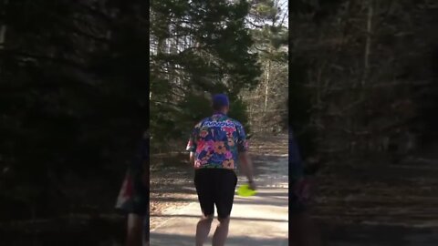 This throw Tho #shorts #discgolf