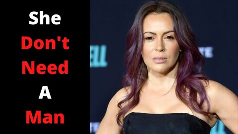 Alyssa Milano DESTROYED On Twitter For One Of The Dumbest Tweets Ever