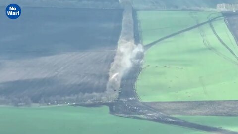 Battalion of the Ukrainian TDF artillery shelling on Russian positions in Kharkiv Oblast!