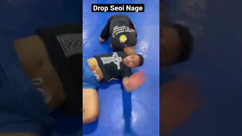 Drop Seoi Nage Throw off a over hand right