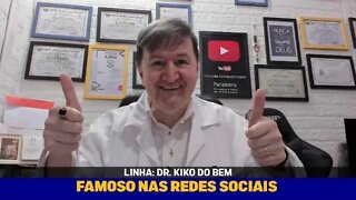 Algumas pessoas desonestas do mal e alguns ateus ficam milionários e ganham seguidores, eu respondi.