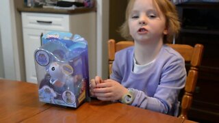 Fingerlings Unboxing