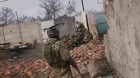 Ukraine war footage: Wagner PMC mercenary survives a headshot