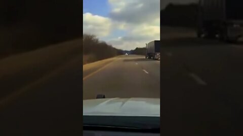 Arkansas State Trooper stops wrong way driver!#shorts #arkansas #statetrooper #crazyvideo #crash