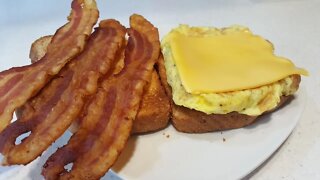 Egg Sandwich With Bacon (Giveaway is Over) The Hillbilly Kitchen