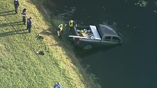 CHOPPER 5: Truck crashes into Wellington canal