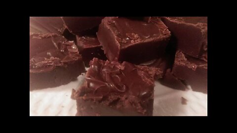 Chocolate Fudge - How To Make - The Hillbilly Kitchen