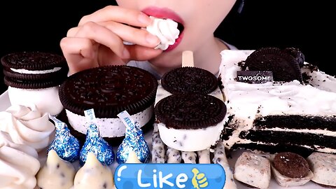 ASMR MUKBANG｜SAVORING OREO CHOCOLATE, ICE CREAM, CAKE, MARSHMALLOWS, AND CRISPY MERINGUE COOKIES
