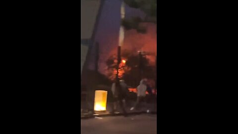 Holiday Inn in Tamworth Set on Fire Amid Migrant Housing Controversy!