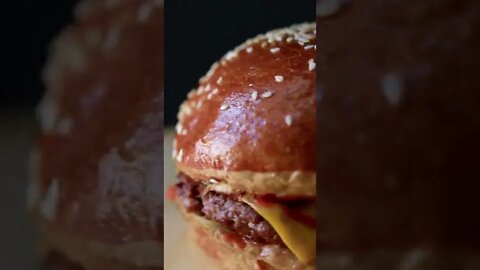 Master the classic cheeseburger, an American icon