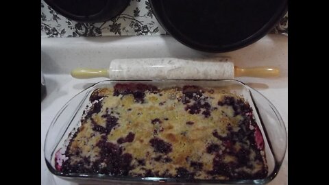 Blackberry Cobbler 100 Year Old Recipe - Extra Yummy! - The Hillbilly Kitchen