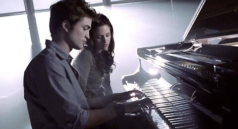 #CARTERBURWELL #BELLASLULLABY #TWILIGHT (Cover de Warren con piano)