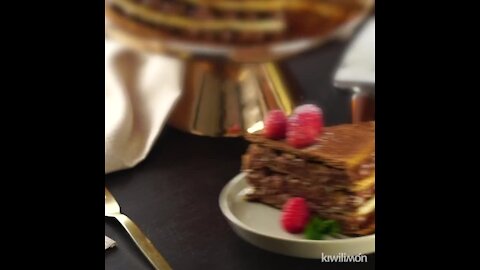 Chocolate cake with puff pastry