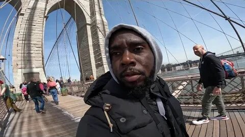 youn ti promenade sou brooklyn bridge