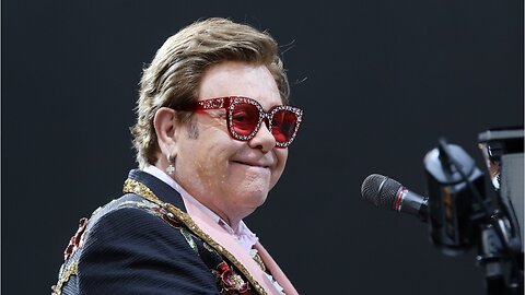 Elton John Performs With Pneumonia On Tour