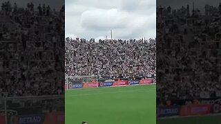 Torcida do Corinthians cantando "Real Madrid pode esperar que a sua hora vai chegar" - Fevereiro 23