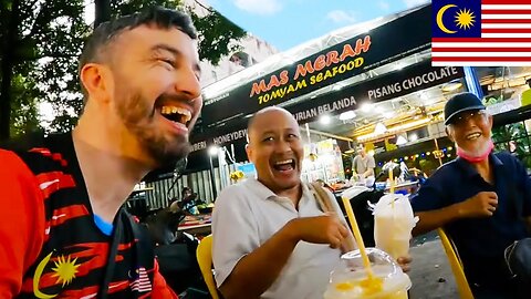 Street food in Malay village with locals 🇲🇾