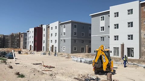 SOUTH AFRICA - Cape Town - Glenhaven social housing project(Video) (zoR)