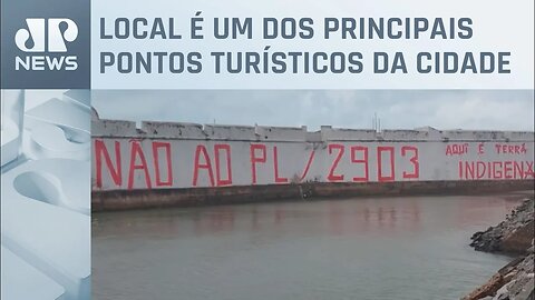 Cartão-postal de Natal, Forte dos Reis Magos é pichado em protesto contra marco temporal