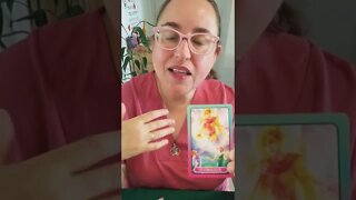 A carta de hoje é: do anjo do Renascimento. Vamos estar abertos para mudanças.#tarot #tarodosanjos