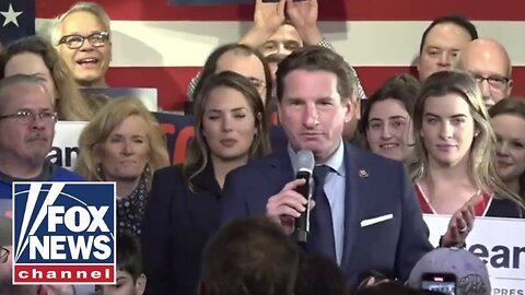 Biden challenger goes to Trump rally: 'My party is completely delusional'