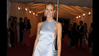 Gwyneth Paltrow has mastered the art of not flashing her lady parts on the red carpet