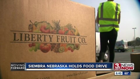 Siembra Neraska holds food drive