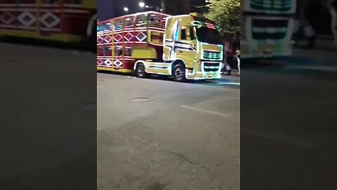 DANÇARINOS SUPER NINJAS, DANÇANDO FOFÃO, BEN10 E HOMEM-ARANHA NA CARRETA DA ALEGRIA TREM BALADA 95