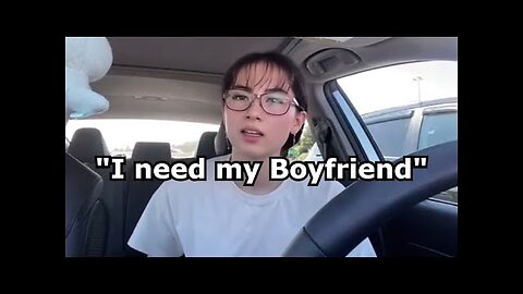 Female streamer loves her boyfriend