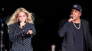 Jay-Z And Beyonce Dedicate GLAAD Award Family Members