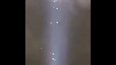 UFO Sighting 🛸 UAP Strange Light and Objects beaming into it Minneapolis, Minnesota USA 🛸
