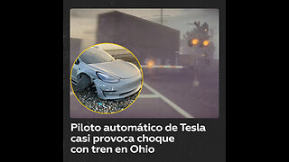 Un Tesla en piloto automático estuvo a punto de chocar con un tren en EE.UU.