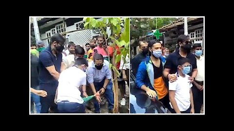 Ajay Devgn With Son Yug & Vatsal Seth At A Tree Plantation Event