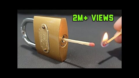 Way to 🥶😱 open a lock with matches