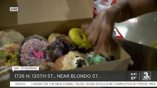 Hurts Donut holds grand opening in Omaha