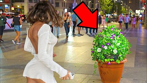 SCARING PEOPLE IN GRAN VIA STREET FUNNY PRANKS BUSHMAN PRANK: