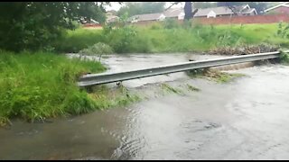 Rain causes flash flooding in Johannesburg (okX)