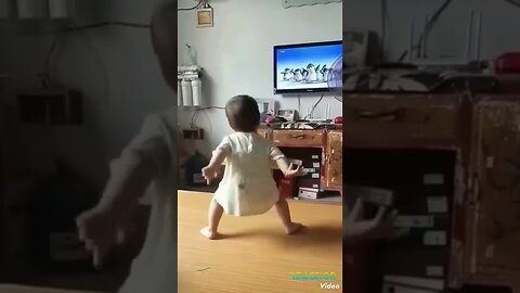 Tiny Toes Groove: Adorable Baby’s Dance Moves!
