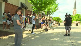 Protests over George Floyd's death continue in Green Bay
