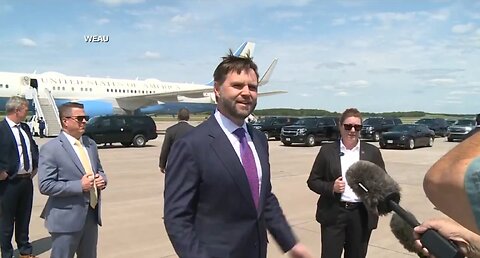 JD Vance Explains Why He Walked to Kamala Harris’ Plane on a Wisconsin Tarmac