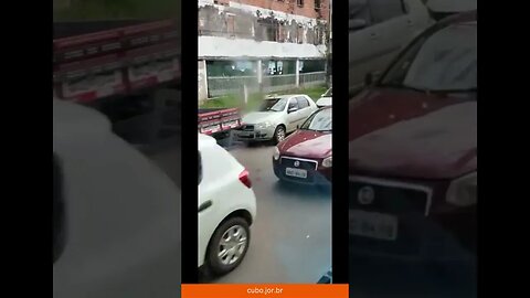 Trânsito parado no centro de São Luís na manhã desta segunda (26)