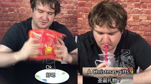 Foreigner Eats Roast Chicken in China, Tears Off a Drumstick - Makes You Hungry Just Watching